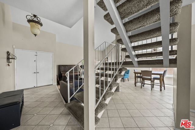 15362 Rhododendron Drive, Santa Clarita, CA 91387