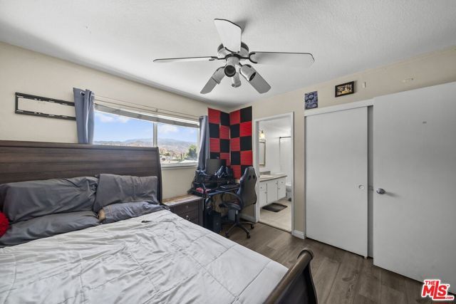 15362 Rhododendron Drive, Santa Clarita, CA 91387