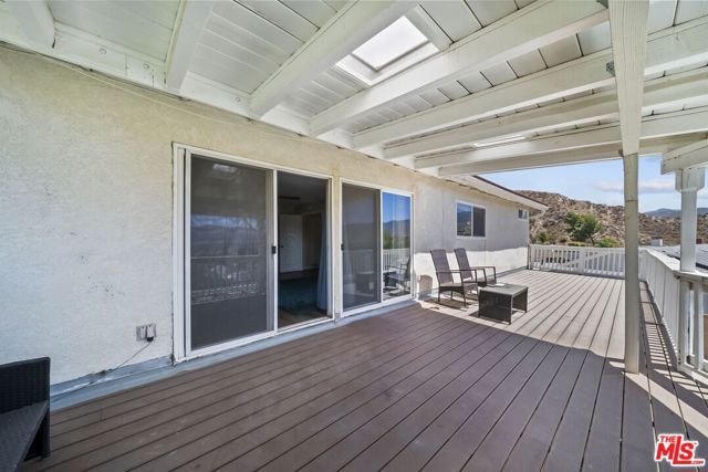 15362 Rhododendron Drive, Santa Clarita, CA 91387
