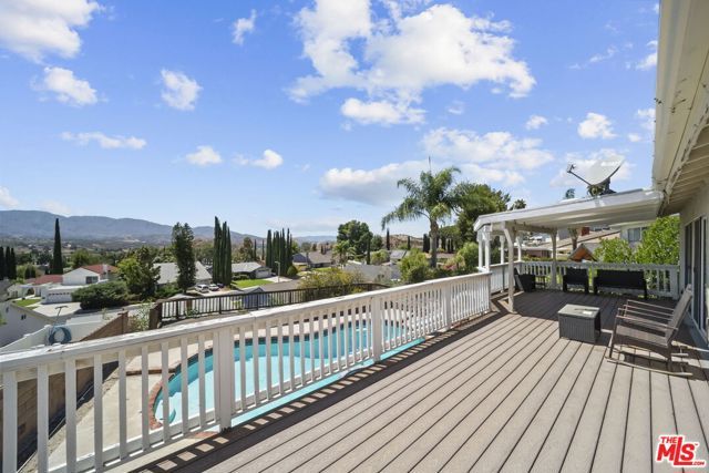15362 Rhododendron Drive, Santa Clarita, CA 91387
