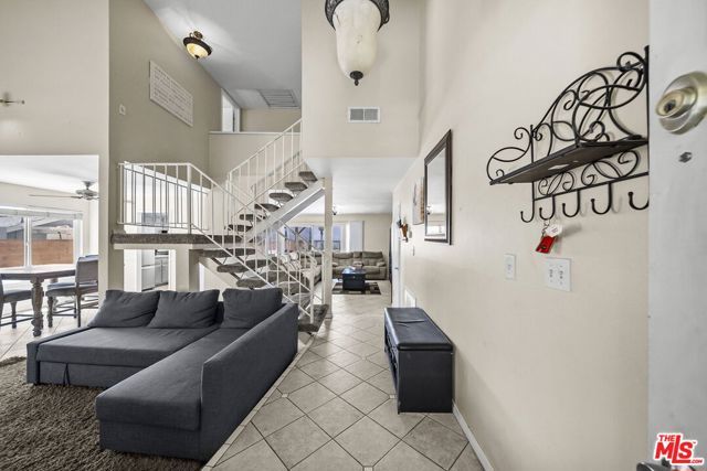 15362 Rhododendron Drive, Santa Clarita, CA 91387