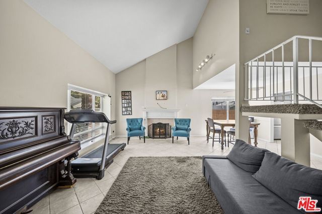15362 Rhododendron Drive, Santa Clarita, CA 91387
