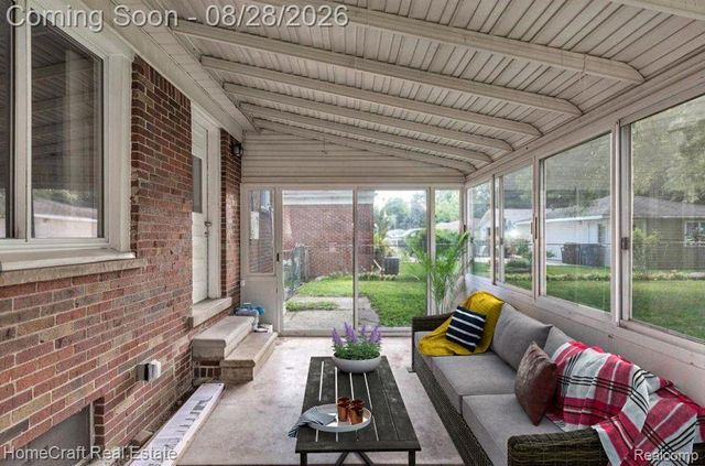 9987 BRADY, Redford Charter Township, MI 48239
