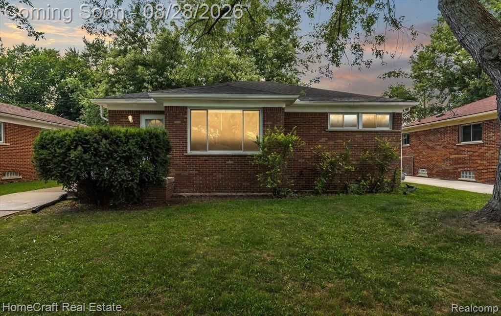 9987 BRADY, Redford Charter Township, MI 48239