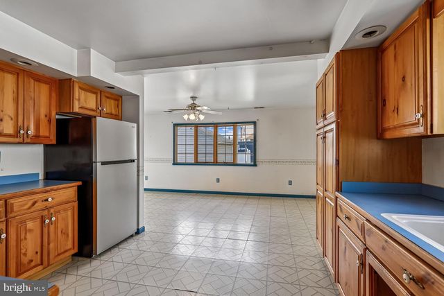 1912 QUEENSWAY, Baltimore, MD 21222