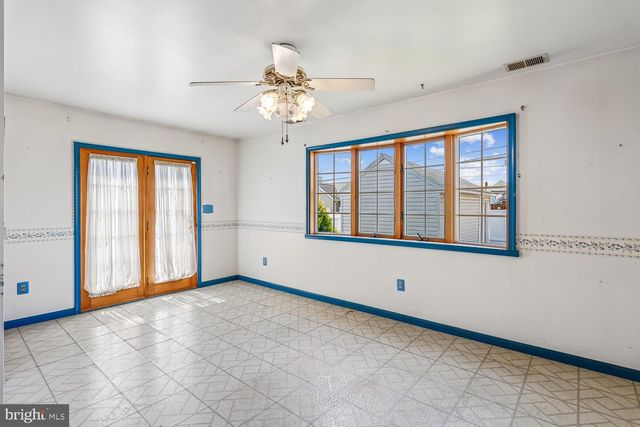 1912 QUEENSWAY, Baltimore, MD 21222