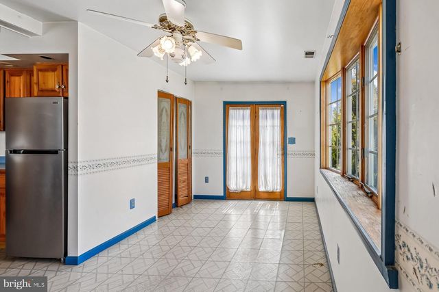 1912 QUEENSWAY, Baltimore, MD 21222