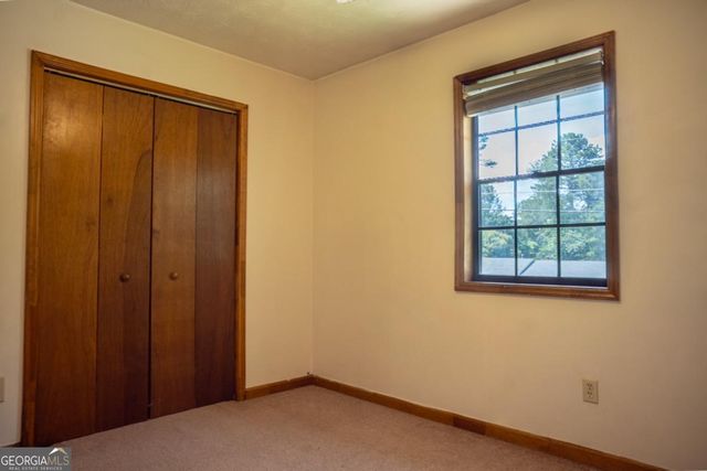 381 Windsor Walk SE, Conyers, GA 30094