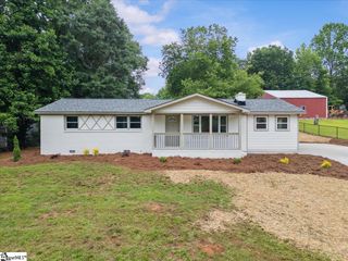 6 Pine Crest Drive, Travelers Rest, SC 29690
