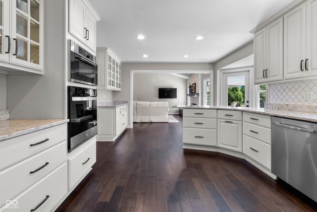 14515 Saddleback Drive, Carmel, IN 46032