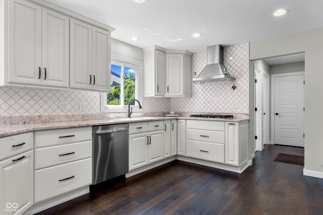 14515 Saddleback Drive, Carmel, IN 46032