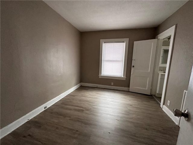 3618 Mersington Avenue, Kansas City, MO 64128