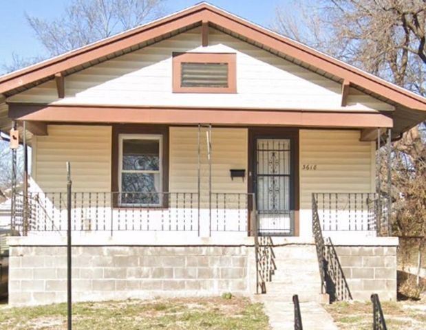 3618 Mersington Avenue, Kansas City, MO 64128