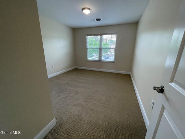 74 Weibel Avenue 13SR202, Saratoga Springs, NY 12866