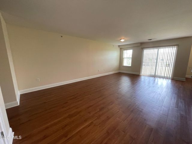 74 Weibel Avenue 13SR202, Saratoga Springs, NY 12866