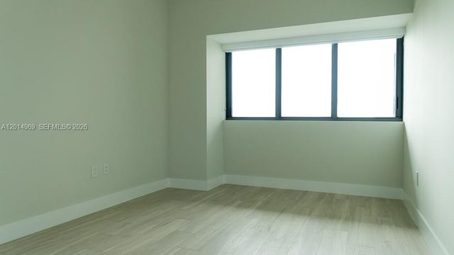 650 NE 32nd St 1702, Miami, FL 33137