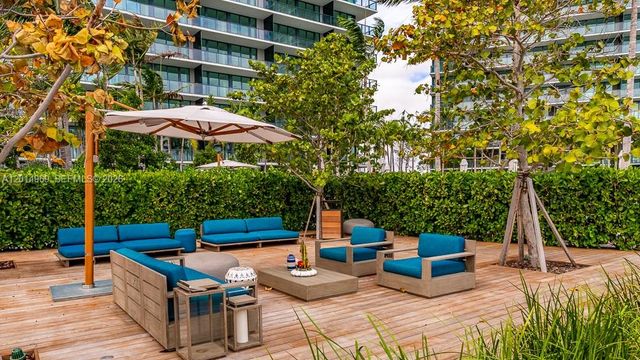 650 NE 32nd St 1702, Miami, FL 33137