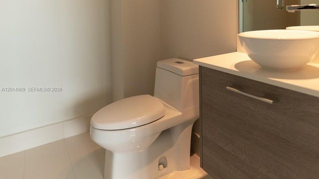 650 NE 32nd St 1702, Miami, FL 33137