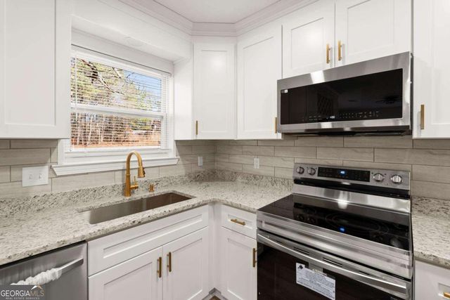 1397 Bentley Woods Trail, Lithonia, GA 30058