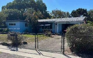 3770 SW 23rd St, Fort Lauderdale, FL 33312
