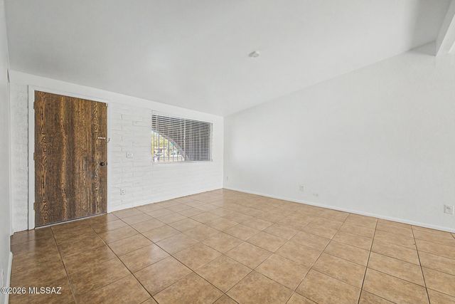 7441 N Patriot Drive, Tucson, AZ 85741