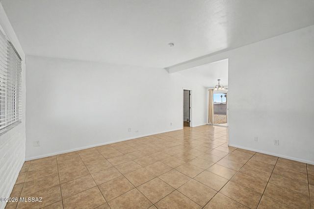 7441 N Patriot Drive, Tucson, AZ 85741