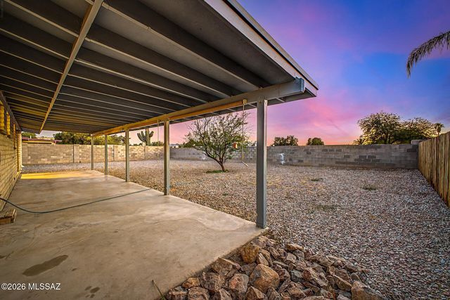 7441 N Patriot Drive, Tucson, AZ 85741