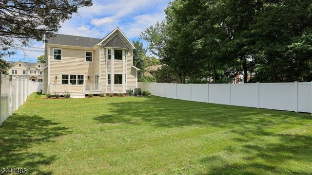 517 Lexington Ave, Cranford Twp., NJ 07016