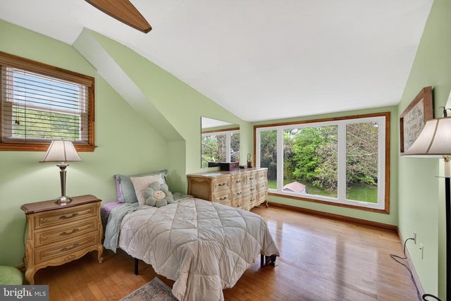 134 GALLOPING HILL RD, Lincoln University, PA 19352
