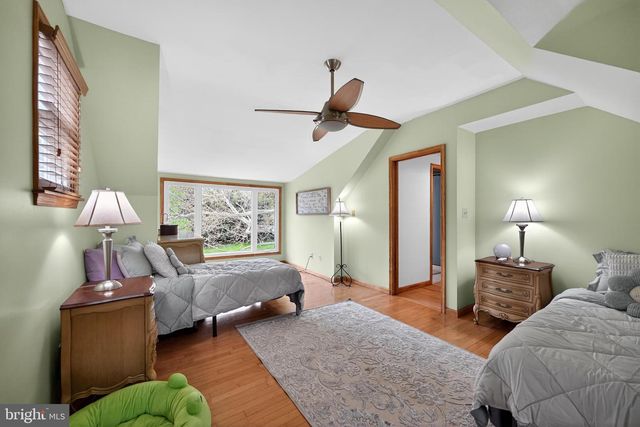 134 GALLOPING HILL RD, Lincoln University, PA 19352