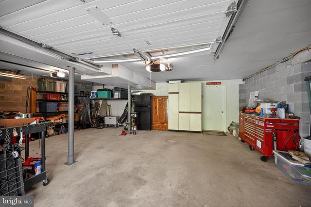 134 GALLOPING HILL RD, Lincoln University, PA 19352