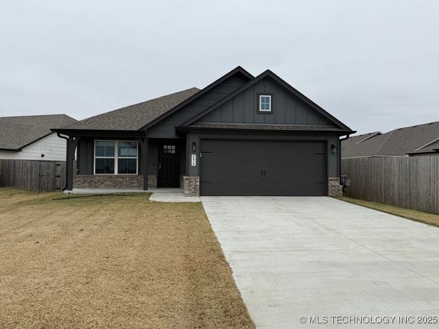 6619 S 18th Place, Broken Arrow, OK 74011