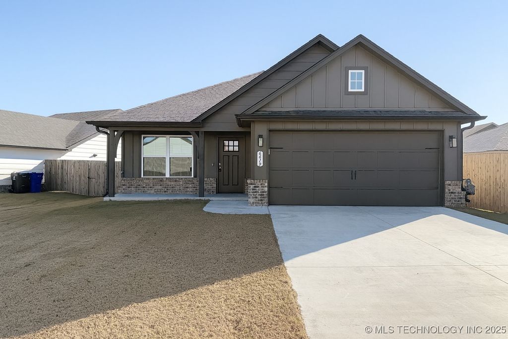 6619 S 18th Place, Broken Arrow, OK 74011
