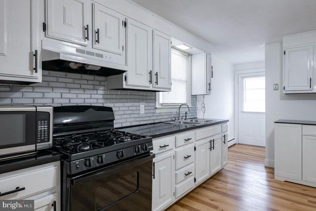 1321 COTTON ST, Reading, PA 19602