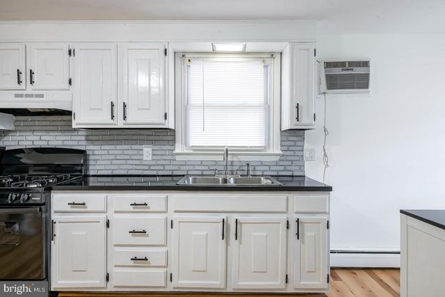 1321 COTTON ST, Reading, PA 19602