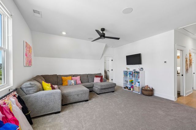 5727 Willoughby Way, Murfreesboro, TN 37129
