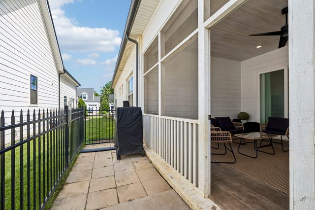 5727 Willoughby Way, Murfreesboro, TN 37129