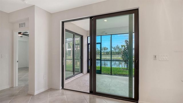 5624 SUMMIT POINTE CIRCLE 104, Bradenton, FL 34210