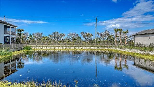 5624 SUMMIT POINTE CIRCLE 104, Bradenton, FL 34210