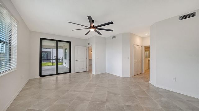 5624 SUMMIT POINTE CIRCLE 104, Bradenton, FL 34210