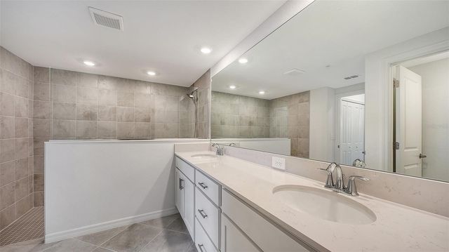 5624 SUMMIT POINTE CIRCLE 104, Bradenton, FL 34210