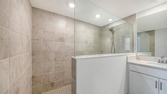 5624 SUMMIT POINTE CIRCLE 104, Bradenton, FL 34210