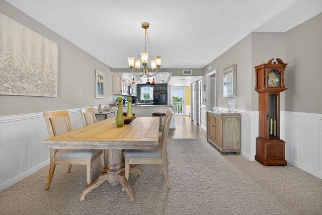36 Yacht Club Drive 307, North Palm Beach, FL 33408