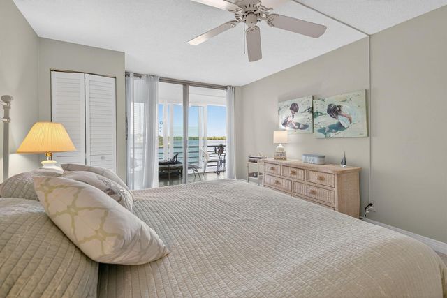 36 Yacht Club Drive 307, North Palm Beach, FL 33408