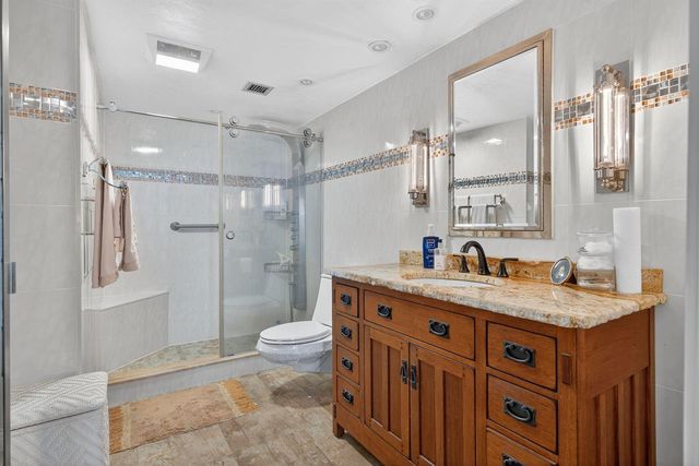 36 Yacht Club Drive 307, North Palm Beach, FL 33408