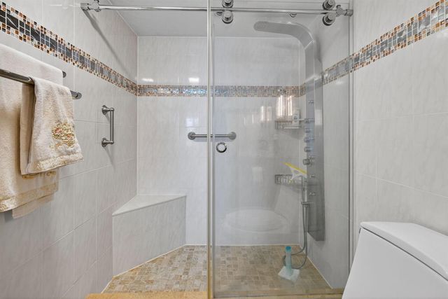36 Yacht Club Drive 307, North Palm Beach, FL 33408