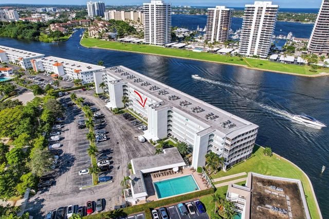 36 Yacht Club Drive 307, North Palm Beach, FL 33408