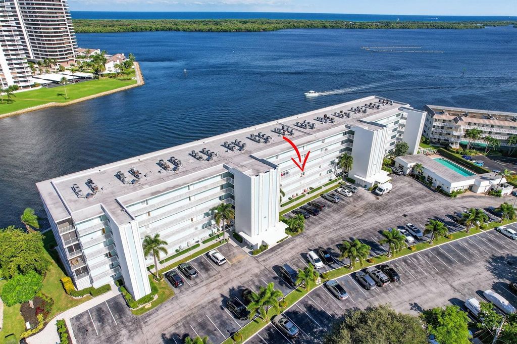 36 Yacht Club Drive 307, North Palm Beach, FL 33408