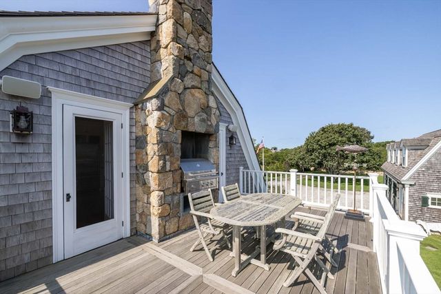 24 Katama Bay View Road, Edgartown, MA 02539