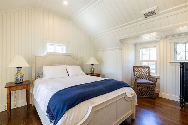 24 Katama Bay View Road, Edgartown, MA 02539